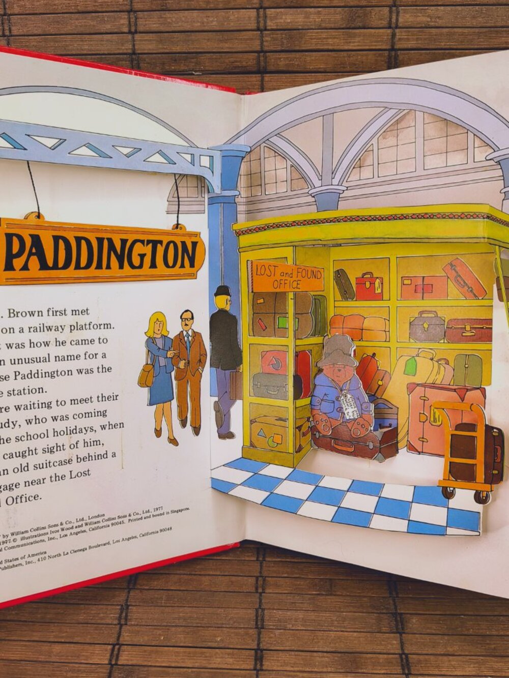 Vintage Paddington's Pop-Up Book Michael Bond Hardcover - Picture 2 of 9
